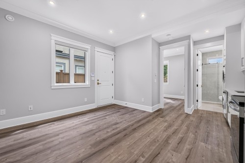 8480 Mowbray Road, Richmond, BC - Indoor Photo Showing Other Room
