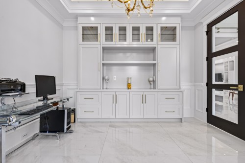 8480 Mowbray Road, Richmond, BC - Indoor