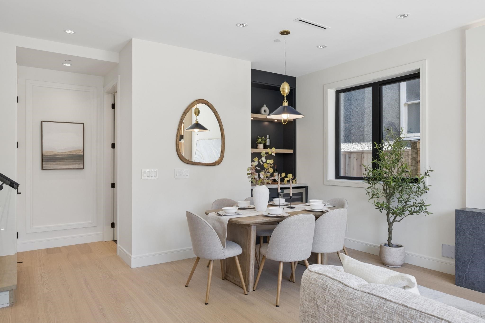 1-2815 Trinity Street, Vancouver, BC - Indoor Photo Showing Dining Room