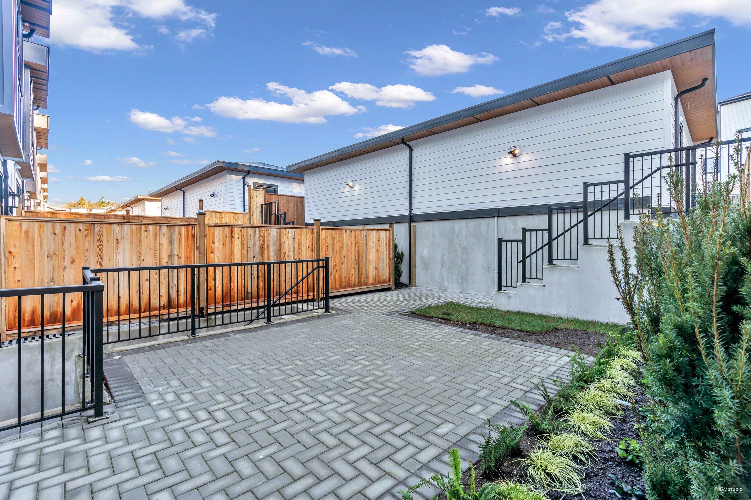 13618 232St Street, Maple Ridge, BC - Outdoor