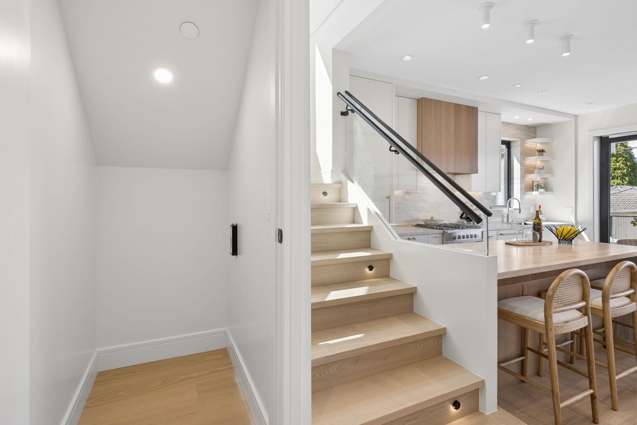 2-2815 Trinity Street, Vancouver, BC - Indoor Photo Showing Other Room