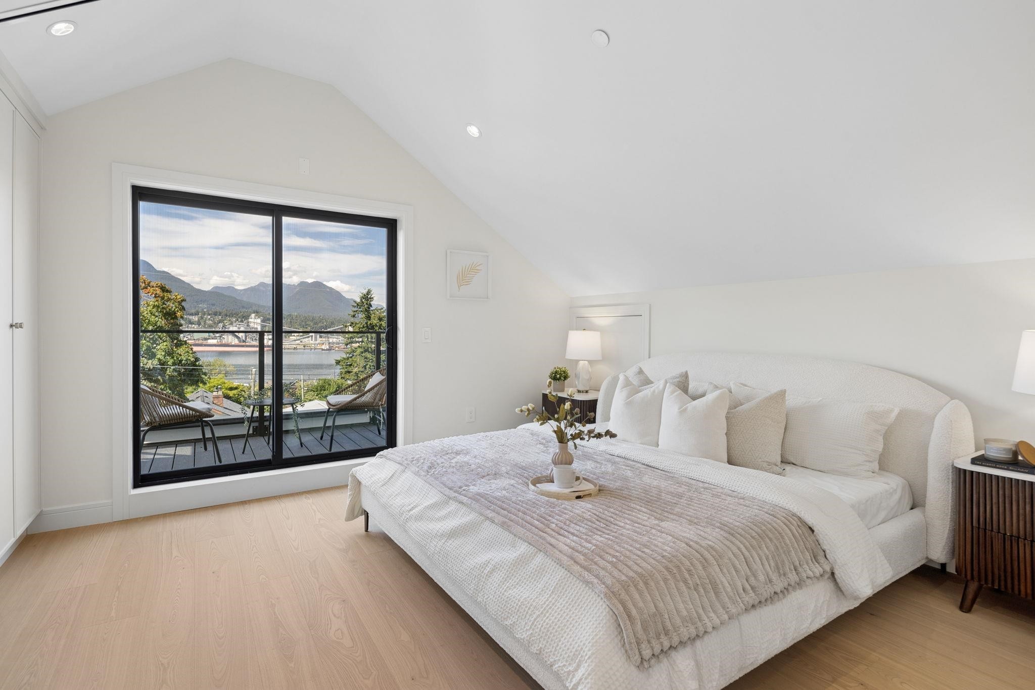 2-2815 Trinity Street, Vancouver, BC - Indoor Photo Showing Bedroom