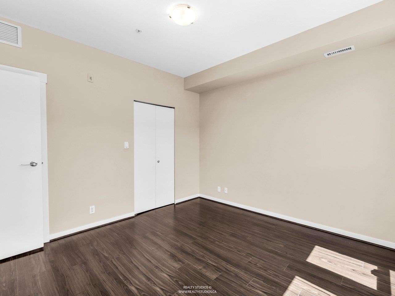 392-4133 Stolberg Street, Richmond, BC - Indoor Photo Showing Other Room