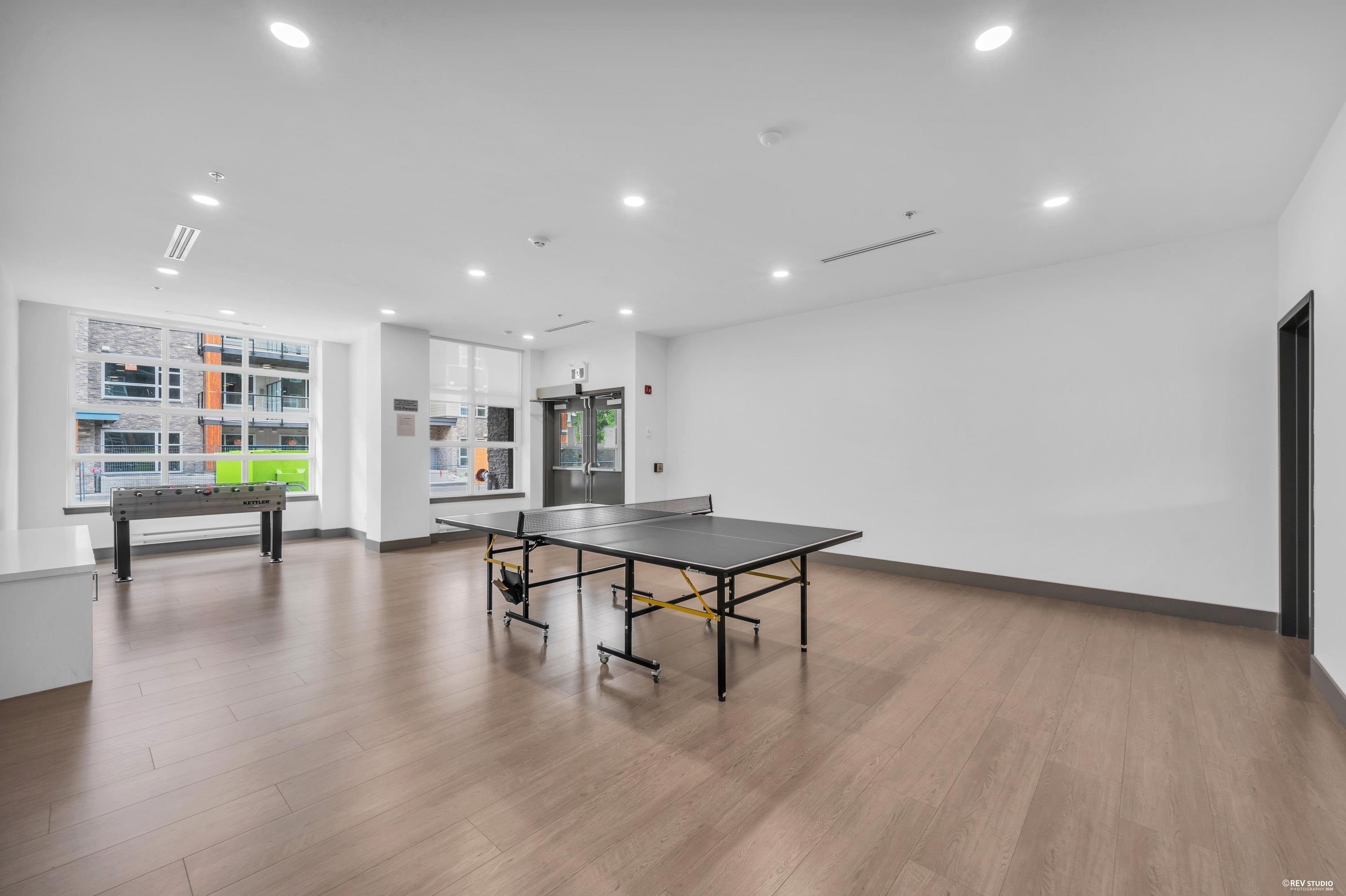 225-12109 223 Street, Maple Ridge, BC - Indoor