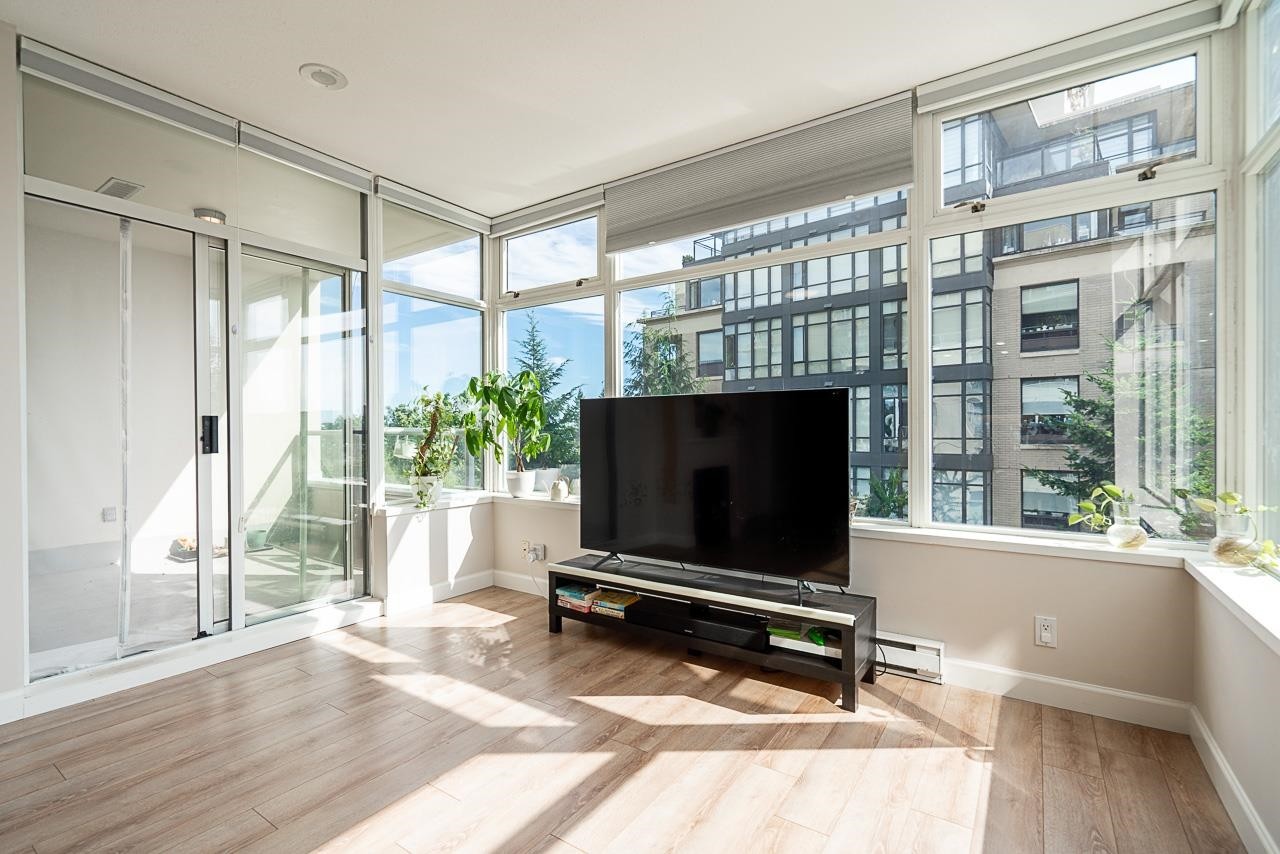 501-9298 University Crescent, Burnaby, BC