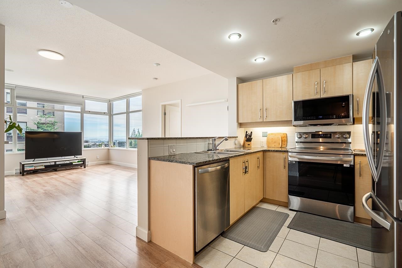501-9298 University Crescent, Burnaby, BC