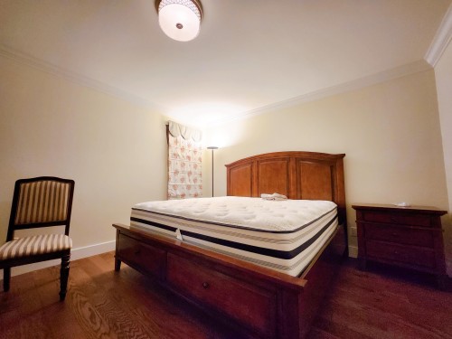 5255 Turquoise Drive, Richmond, BC - Indoor Photo Showing Bedroom