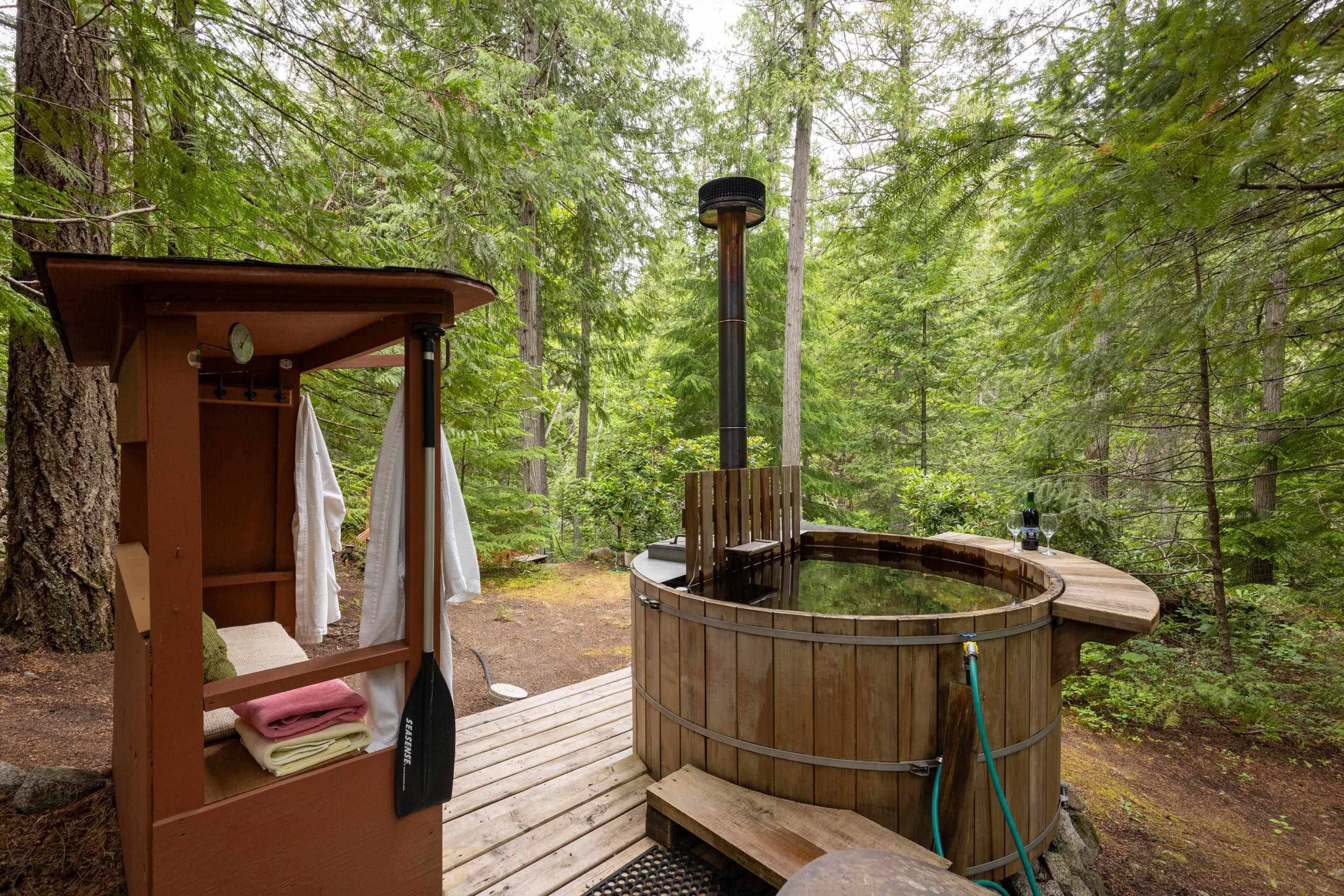9540 Pemberton Portage Road, Pemberton, BC - Outdoor