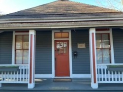 324 Tenth Street New Westminster, BC V3M 3Y5