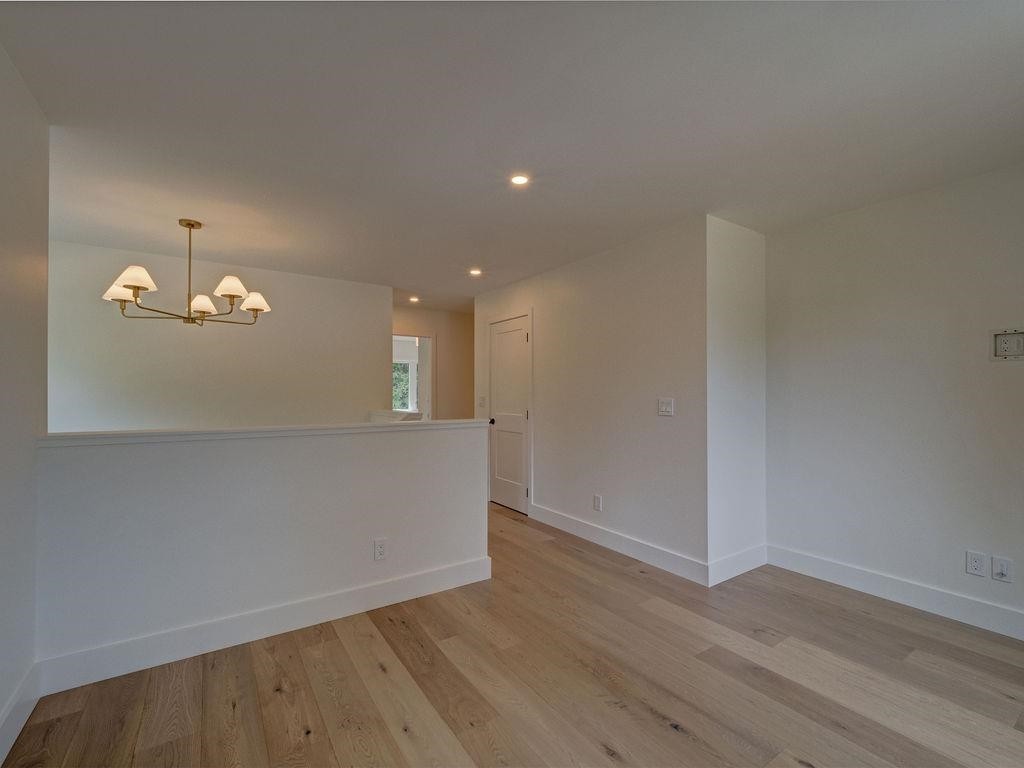 385 Solaz Place, Gibsons, BC - Indoor Photo Showing Other Room