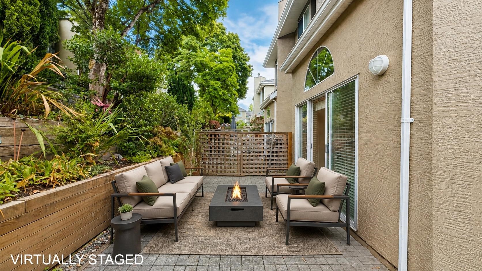 2387 Quayside Court, Vancouver, BC - Outdoor With Deck Patio Veranda