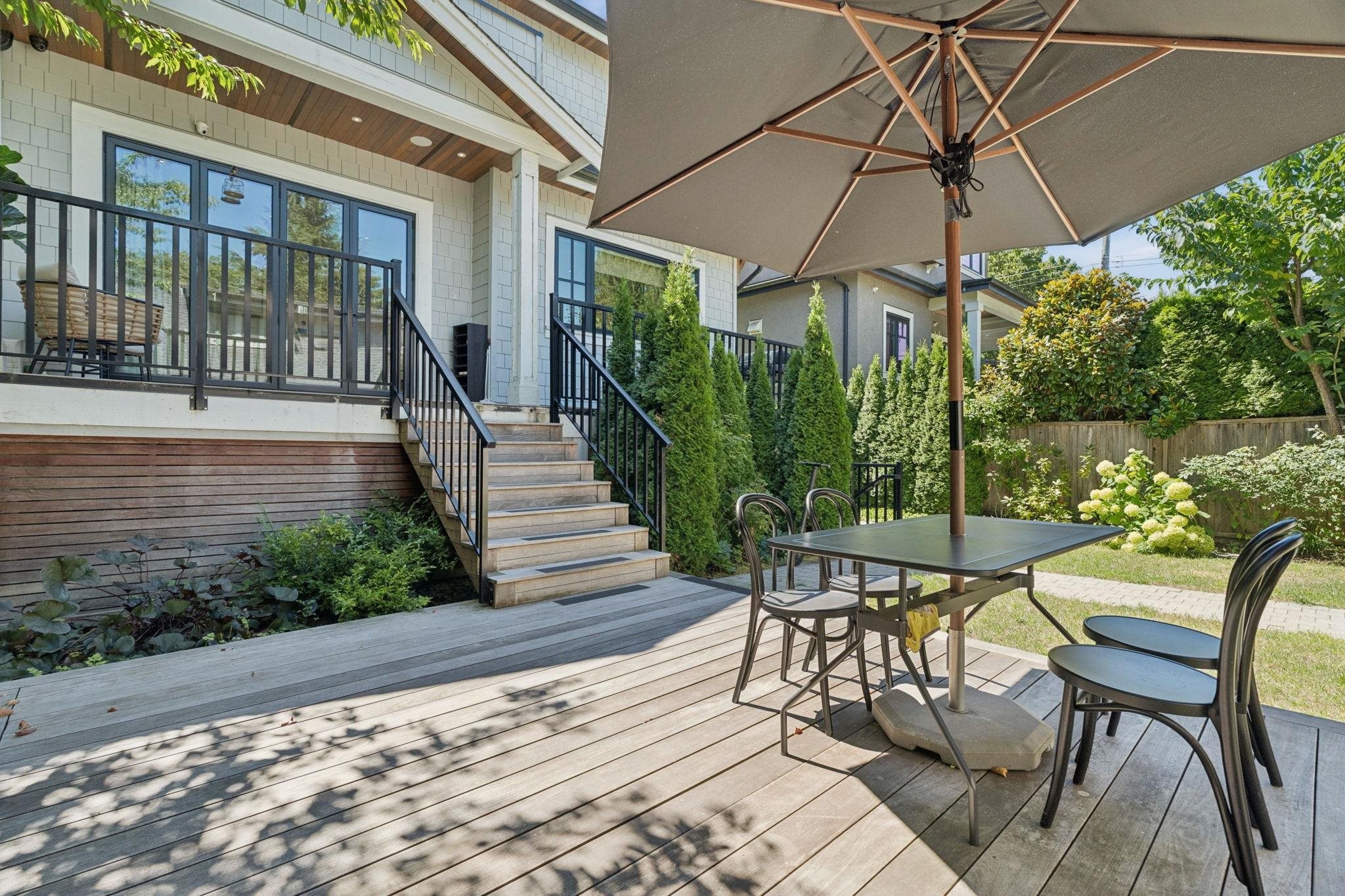 3363 15Th Avenue W, Vancouver, BC - Outdoor With Deck Patio Veranda