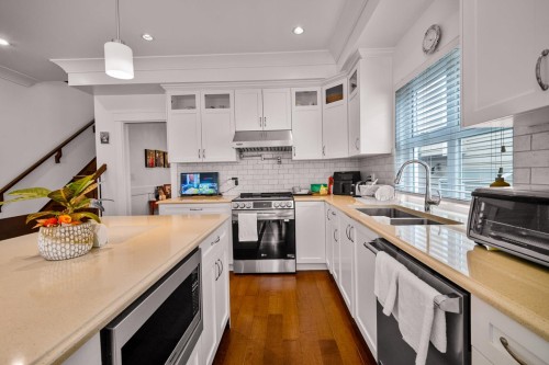 3288 32Nd Avenue W, Vancouver, BC - Indoor Photo Showing Kitchen With Double Sink With Upgraded Kitchen