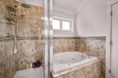 3288 32Nd Avenue W, Vancouver, BC - Indoor Photo Showing Bathroom