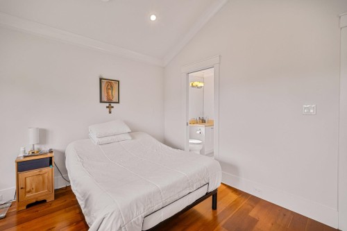 3288 32Nd Avenue W, Vancouver, BC - Indoor Photo Showing Bedroom