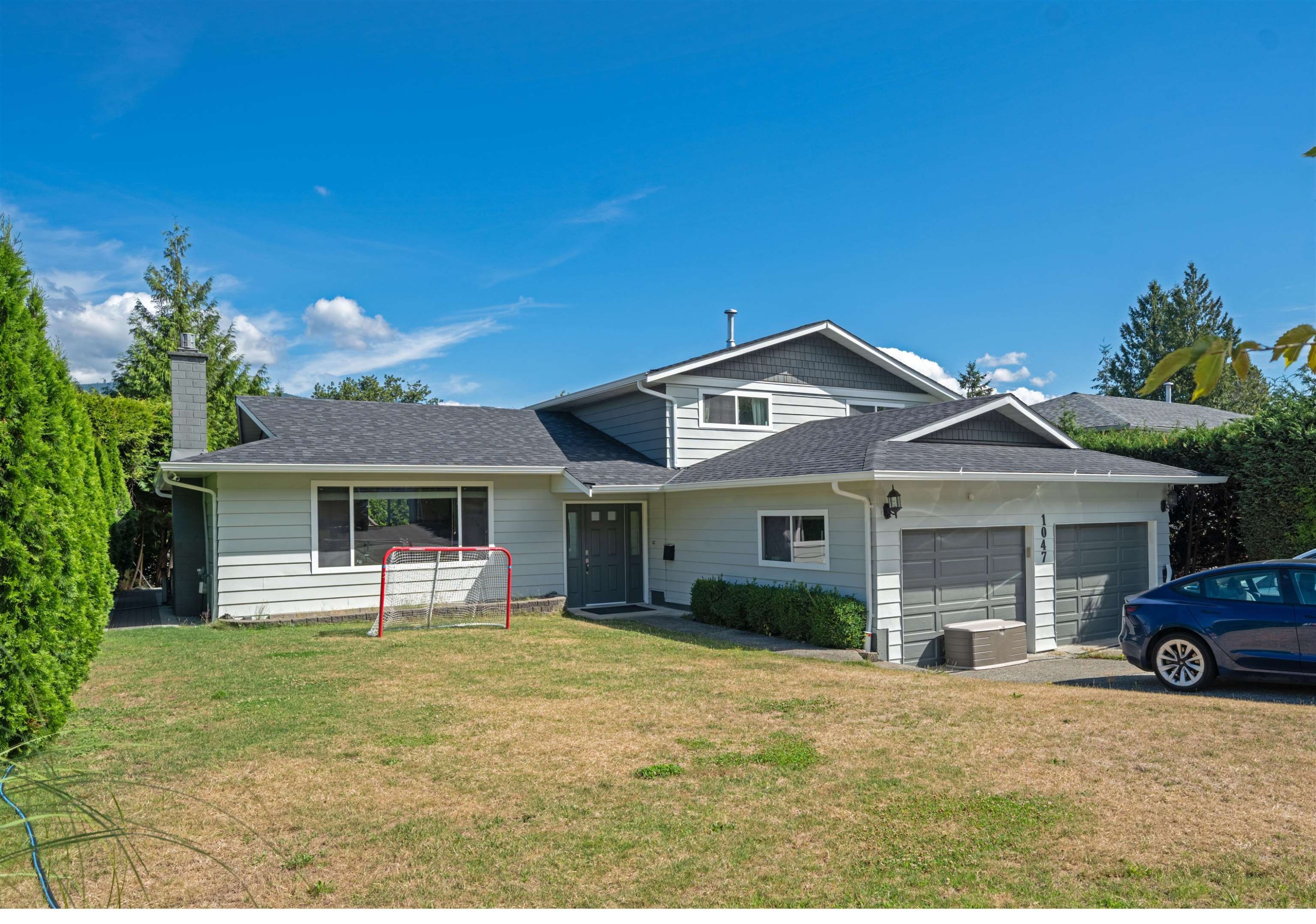 1047 Spar Drive, Coquitlam, BC - Outdoor