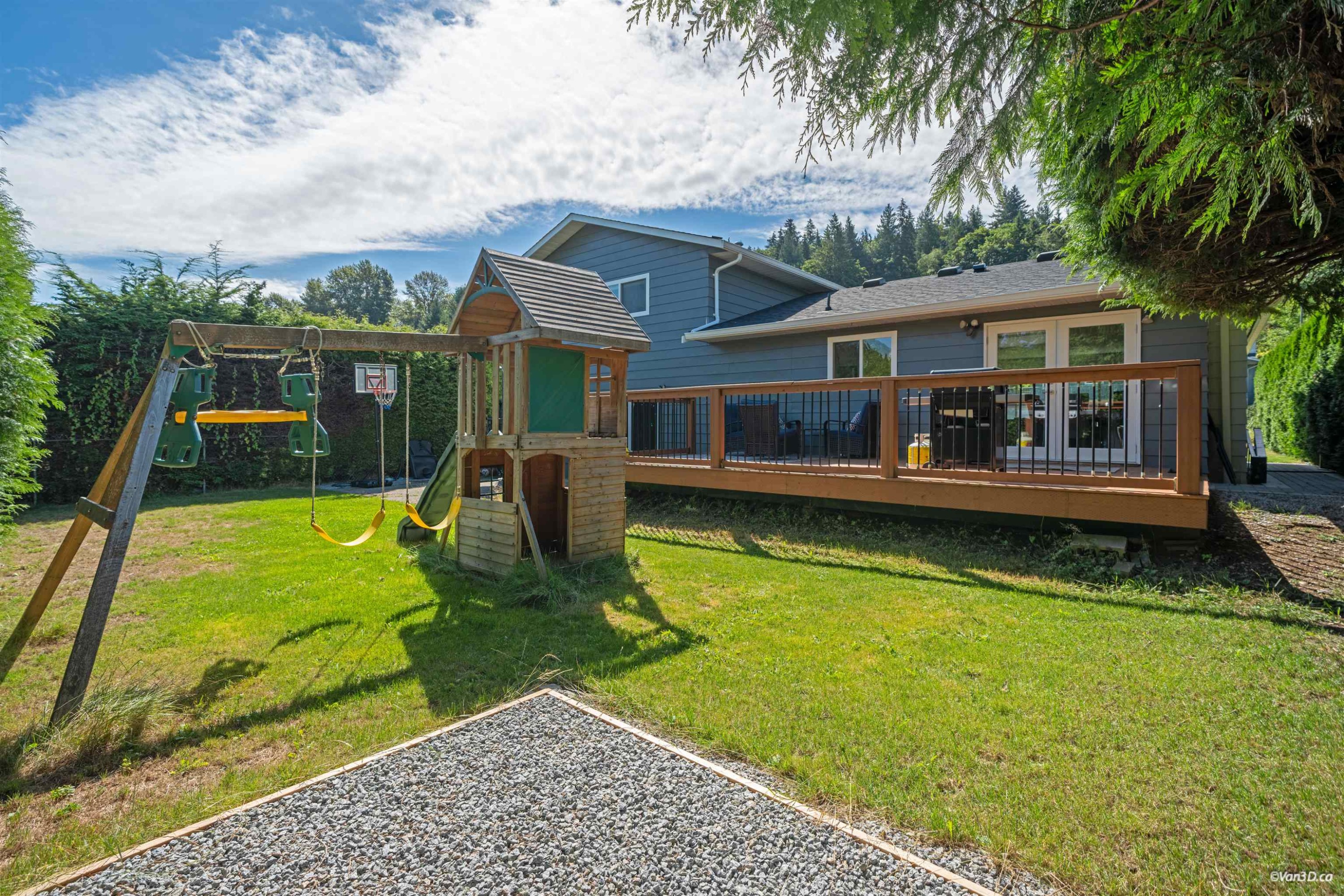 1047 Spar Drive, Coquitlam, BC - Outdoor With Deck Patio Veranda