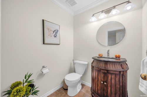 1591 Alpine Lane, Coquitlam, BC - Indoor Photo Showing Bathroom