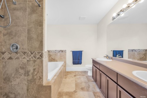 1591 Alpine Lane, Coquitlam, BC - Indoor Photo Showing Bathroom