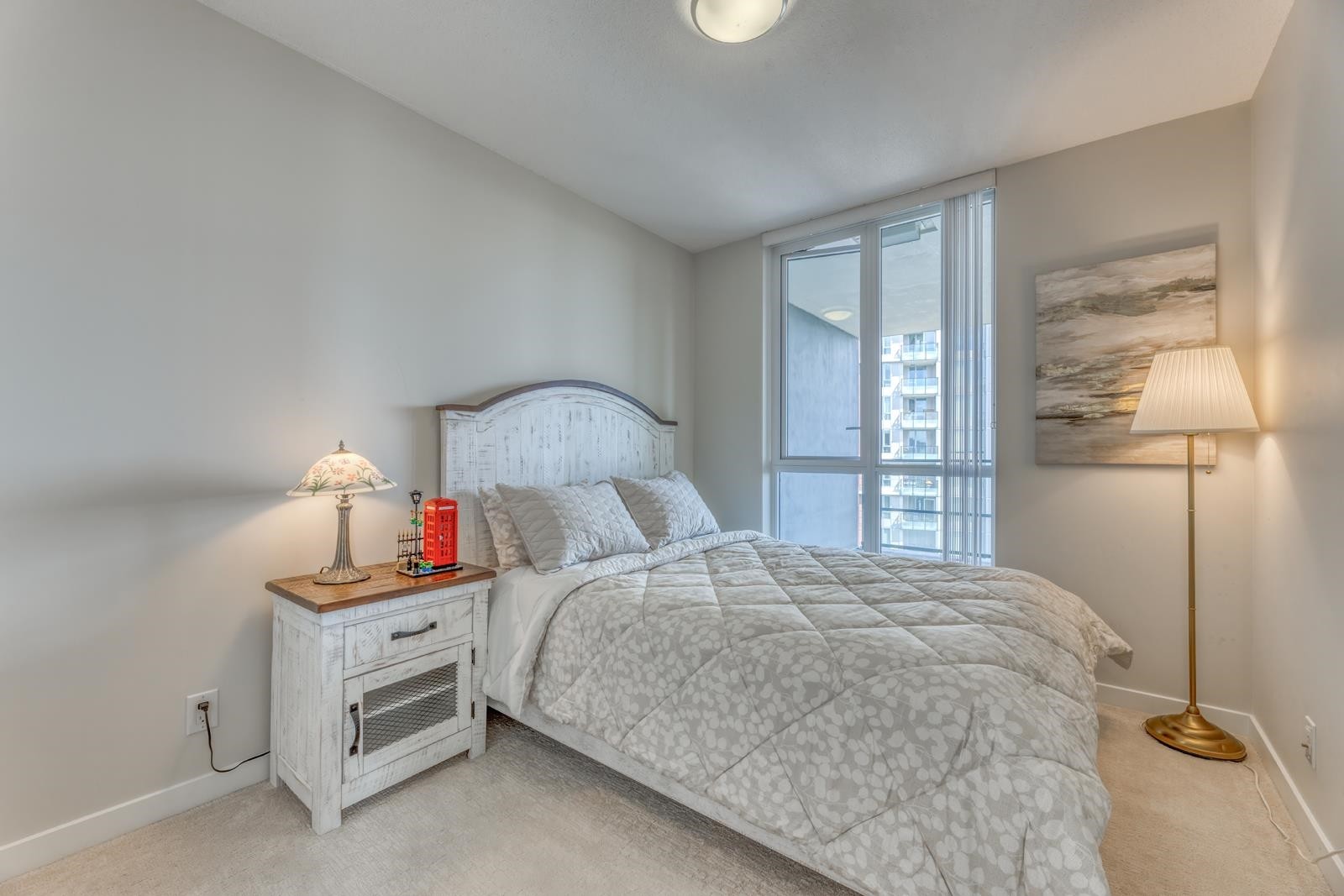 2203-3096 Windsor Gate, Coquitlam, BC - Indoor Photo Showing Bedroom