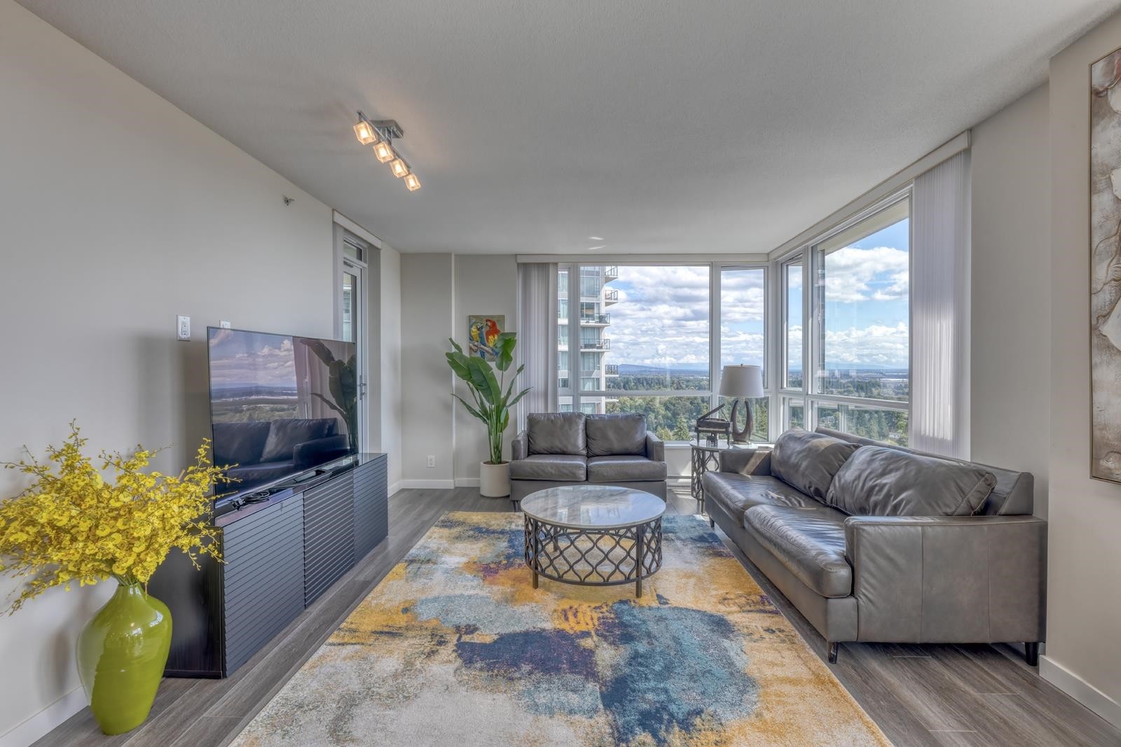 2203-3096 Windsor Gate, Coquitlam, BC - Indoor Photo Showing Living Room