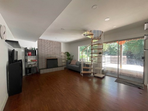 6570 Madrona Crescent, West Vancouver, BC - Indoor