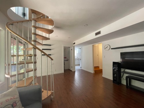 6570 Madrona Crescent, West Vancouver, BC - Indoor