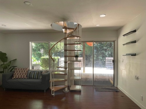 6570 Madrona Crescent, West Vancouver, BC - Indoor Photo Showing Other Room
