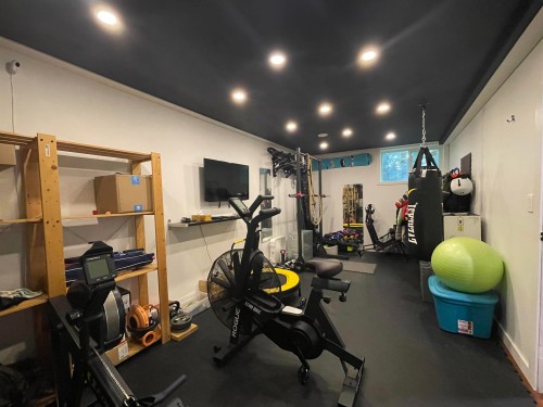 6570 Madrona Crescent, West Vancouver, BC - Indoor Photo Showing Gym Room