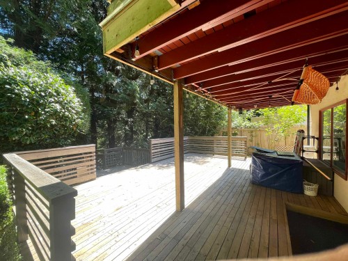 6570 Madrona Crescent, West Vancouver, BC - Outdoor With Deck Patio Veranda With Exterior