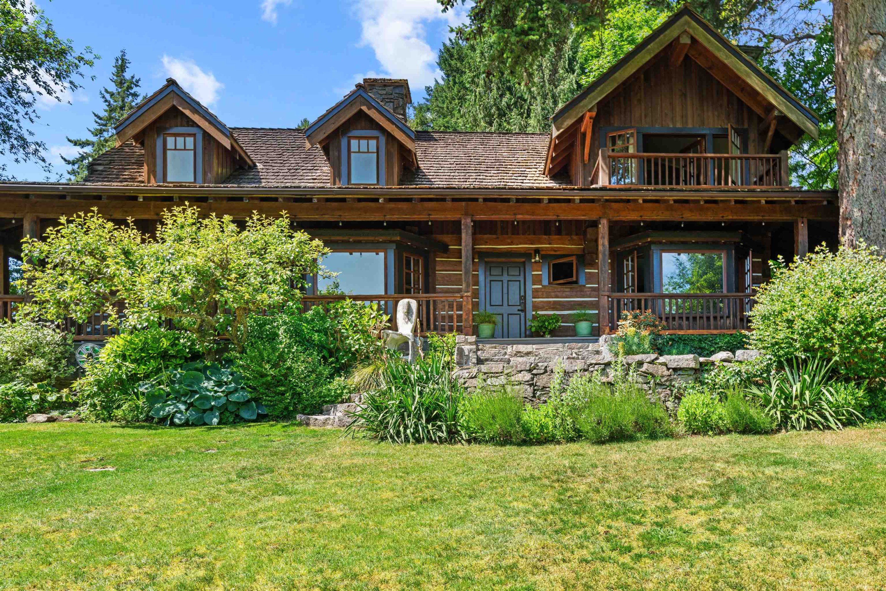 5851 Eagle Island, West Vancouver, BC
