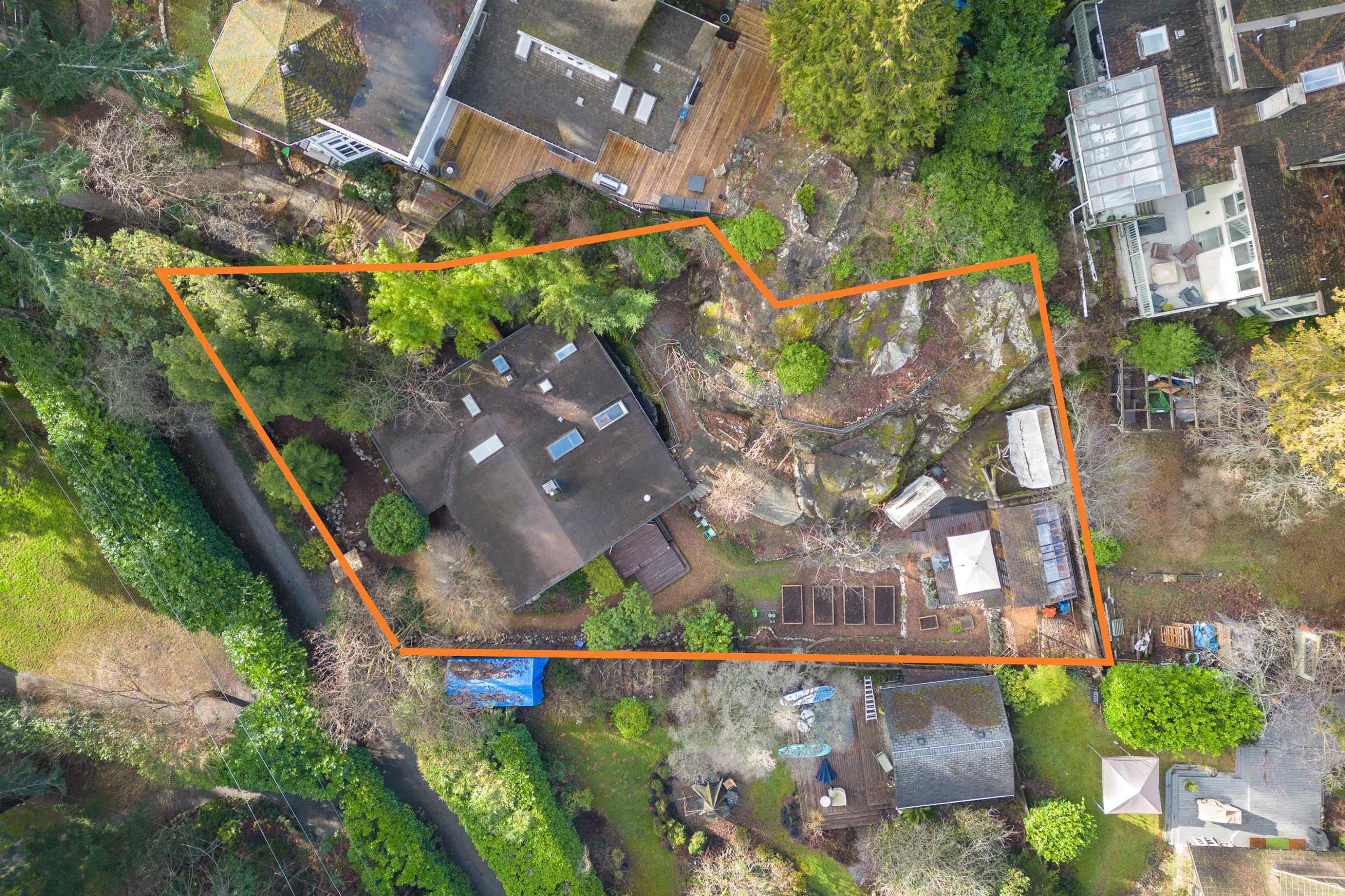 5817 Eagle Island, West Vancouver, BC - With View