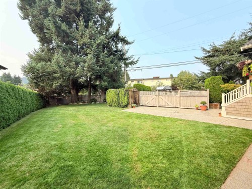 680 Thompson Avenue, Coquitlam, BC - Outdoor