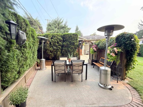 680 Thompson Avenue, Coquitlam, BC - Outdoor
