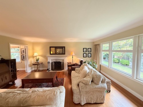 680 Thompson Avenue, Coquitlam, BC - Indoor Photo Showing Living Room With Fireplace