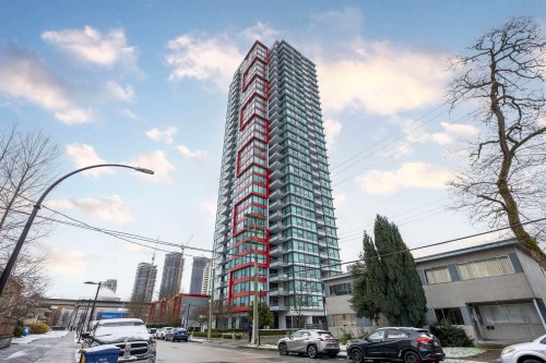 3205-6658 Dow Avenue  Burnaby, BC V5H 0C7