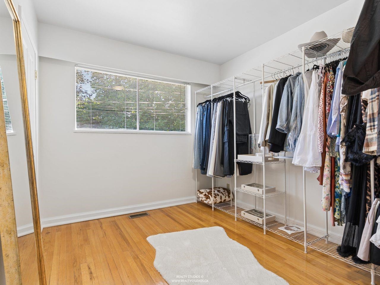 785 Regan Avenue, Coquitlam, BC - Indoor With Storage