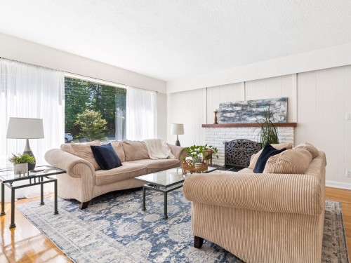 785 Regan Avenue, Coquitlam, BC - Indoor Photo Showing Living Room With Fireplace