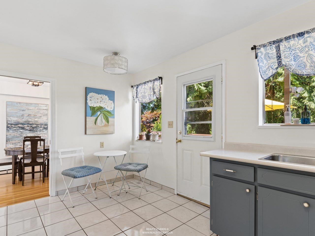 785 Regan Avenue, Coquitlam, BC - Indoor Photo Showing Kitchen