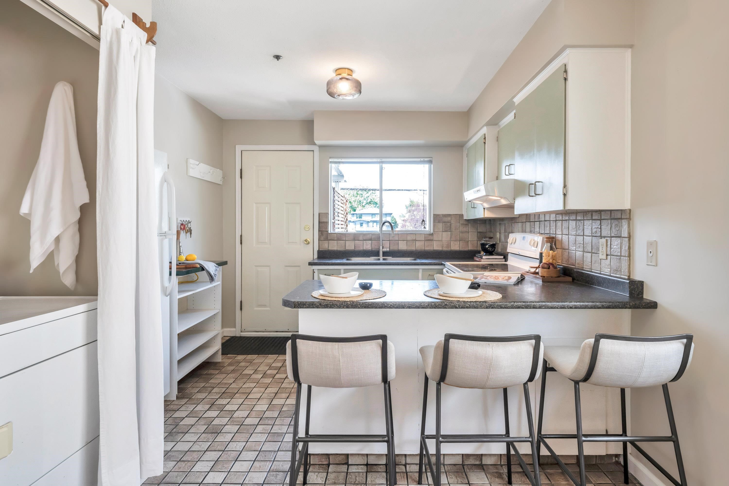 2143 Upland Drive, Vancouver, BC - Indoor