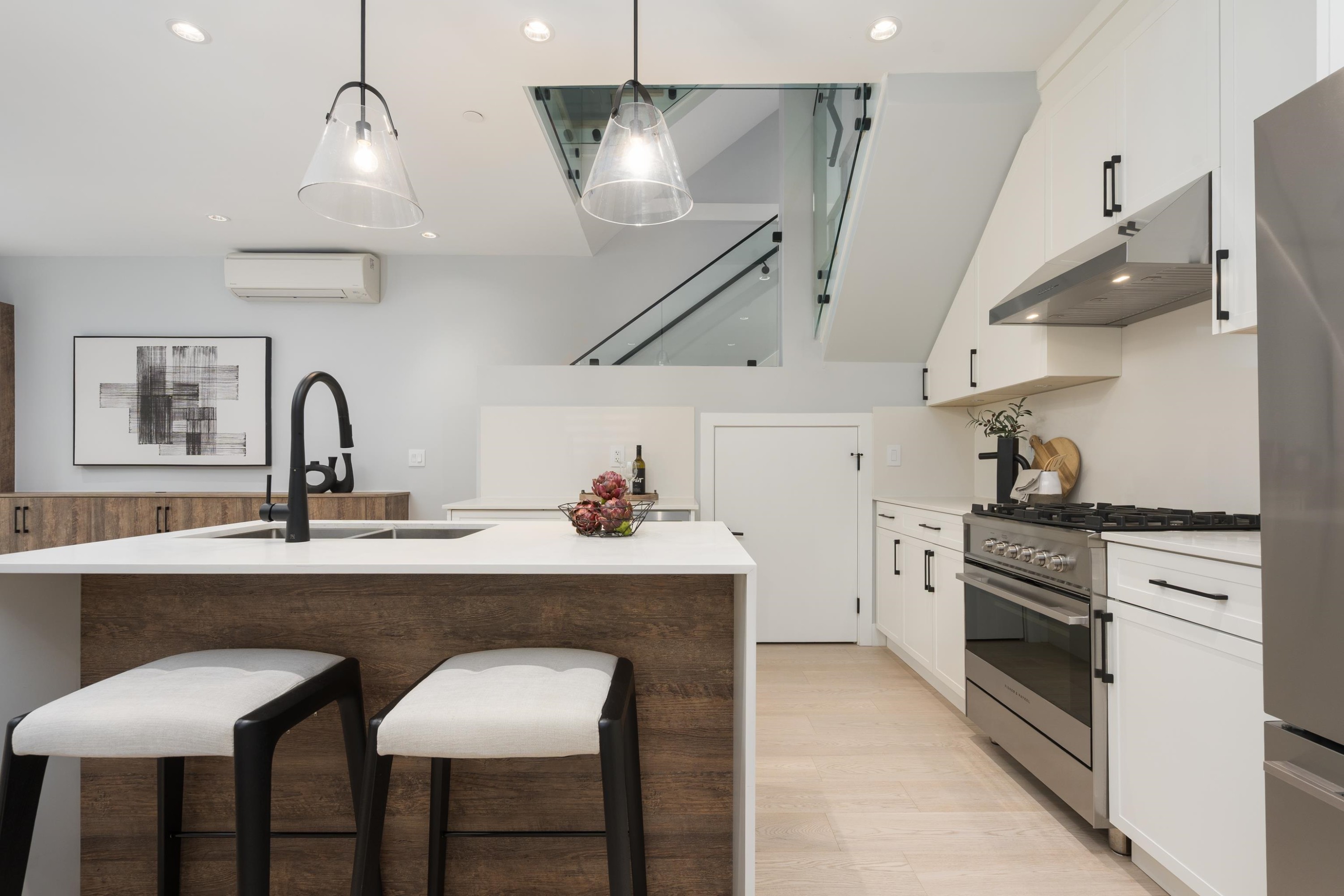 2196 19Th Avenue E, Vancouver, BC - Indoor Photo Showing Kitchen With Upgraded Kitchen
