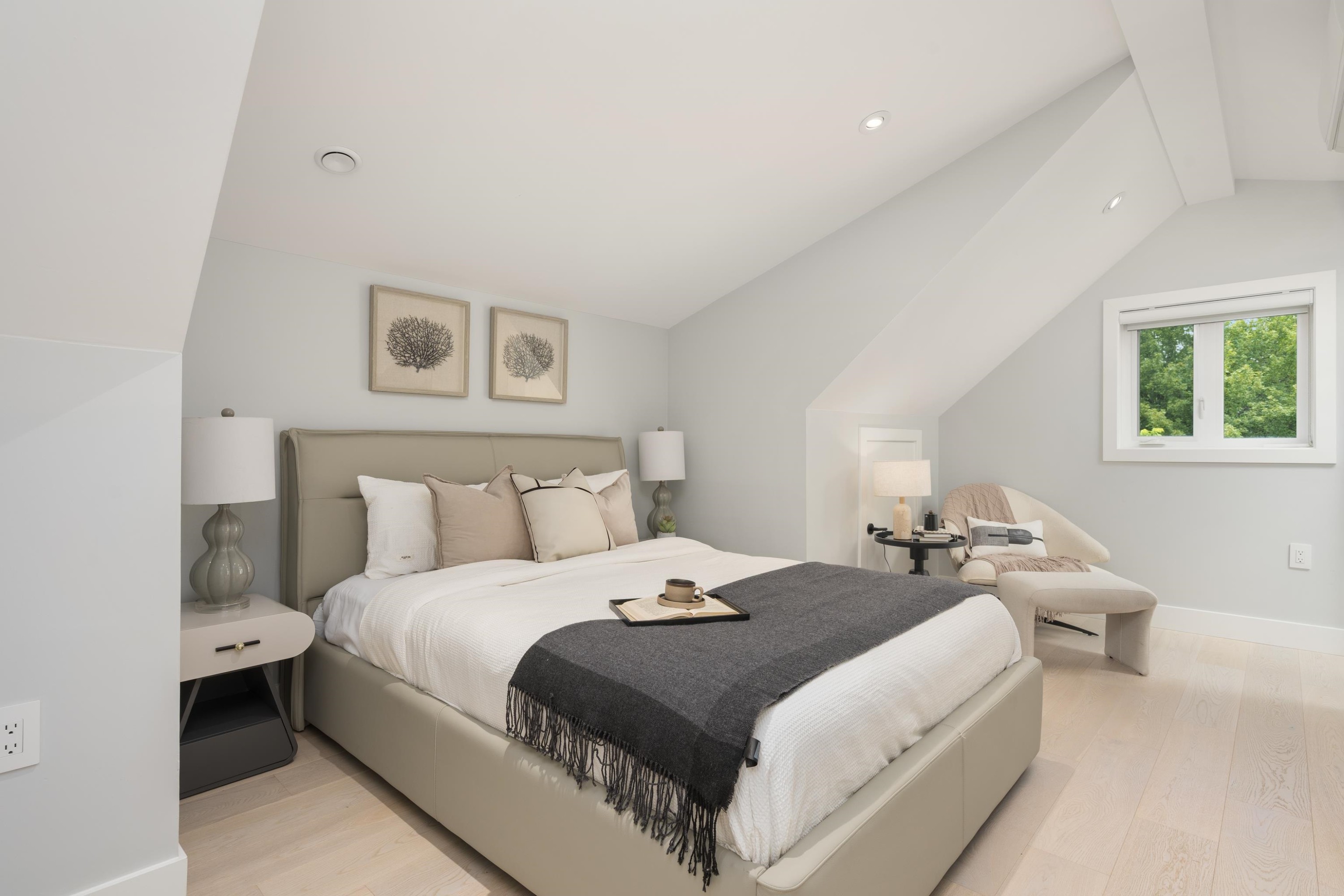 2196 19Th Avenue E, Vancouver, BC - Indoor Photo Showing Bedroom
