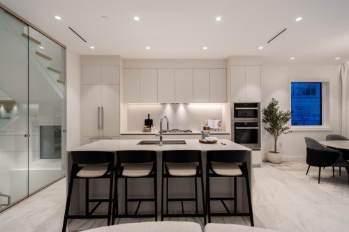 4007 19Th Avenue W, Vancouver, BC - Indoor Photo Showing Kitchen With Upgraded Kitchen