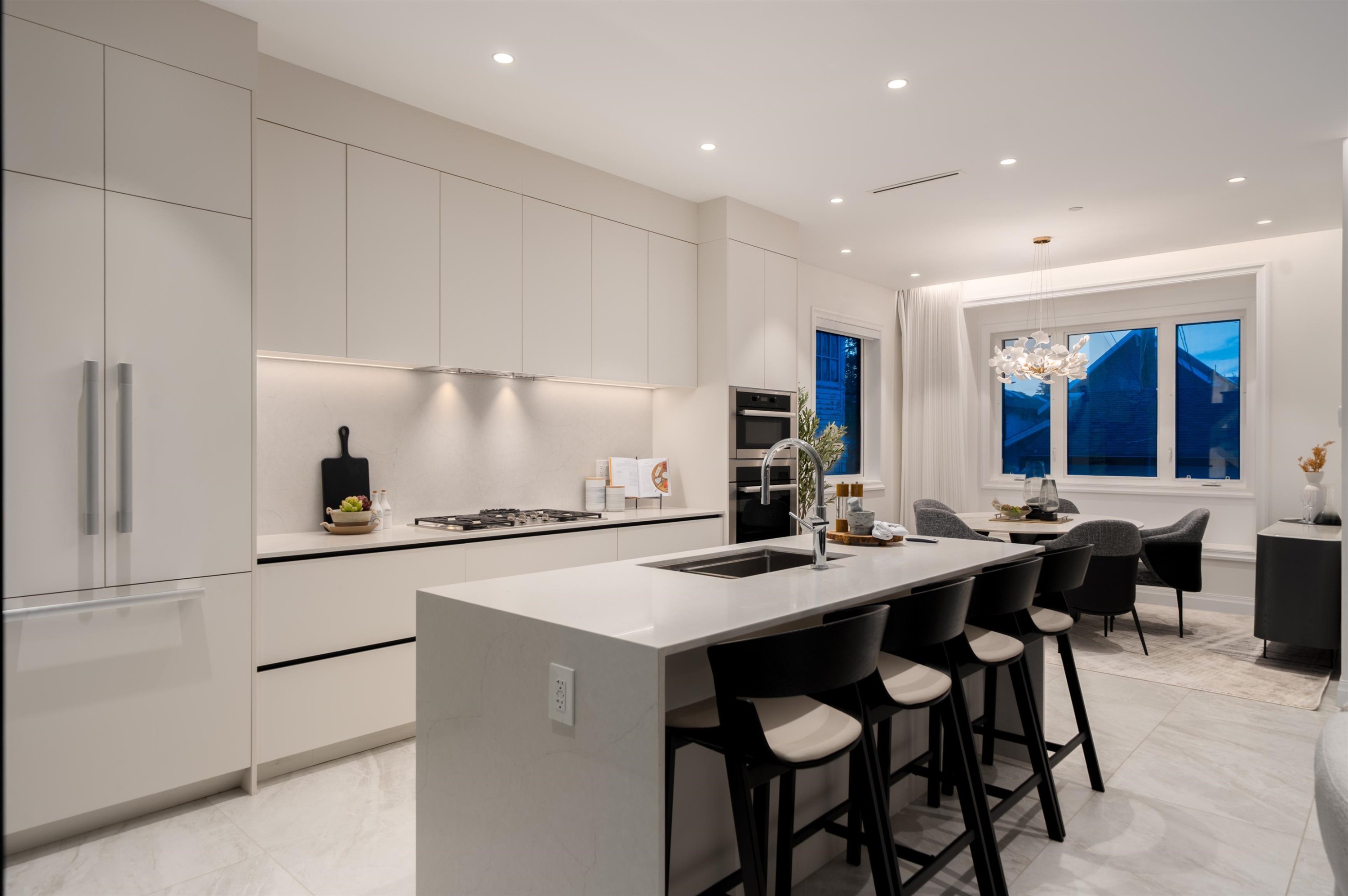 4007 19Th Avenue W, Vancouver, BC - Indoor