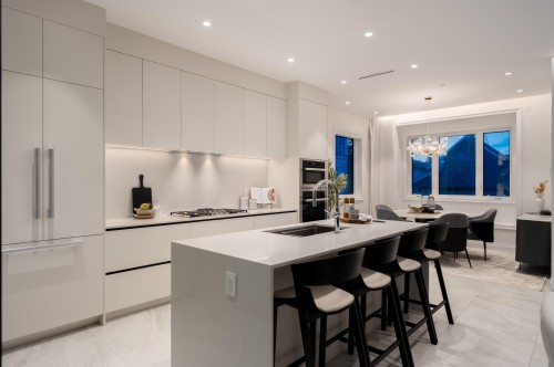 4007 19Th Avenue W, Vancouver, BC - Indoor