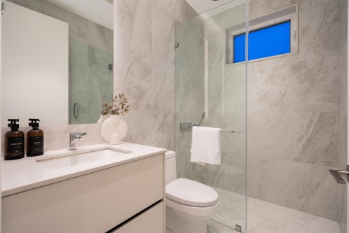 4007 19Th Avenue W, Vancouver, BC - Indoor Photo Showing Bathroom