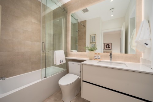4007 19Th Avenue W, Vancouver, BC - Indoor Photo Showing Bathroom