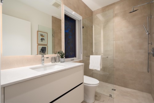 4007 19Th Avenue W, Vancouver, BC - Indoor Photo Showing Bathroom