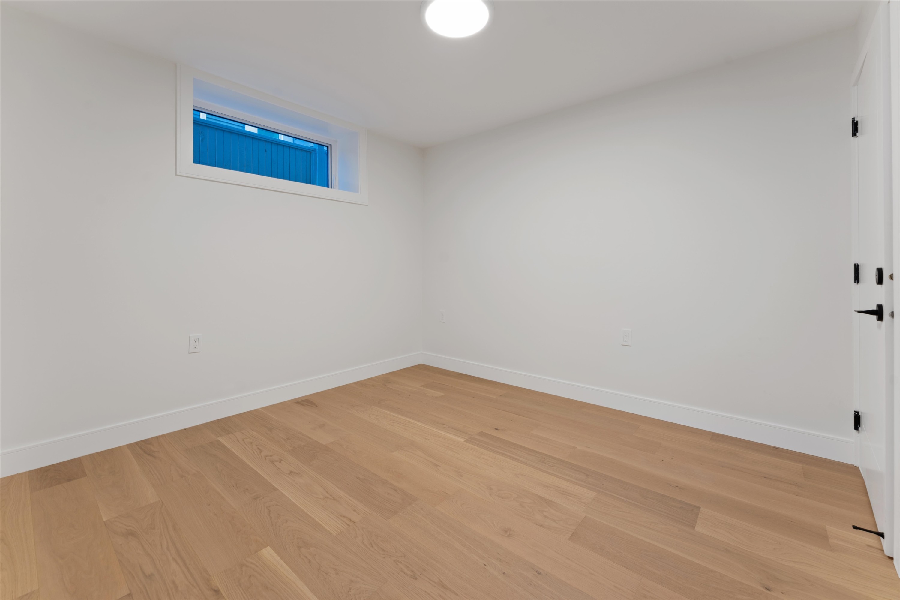 2578 4Th Avenue E, Vancouver, BC - Indoor Photo Showing Other Room