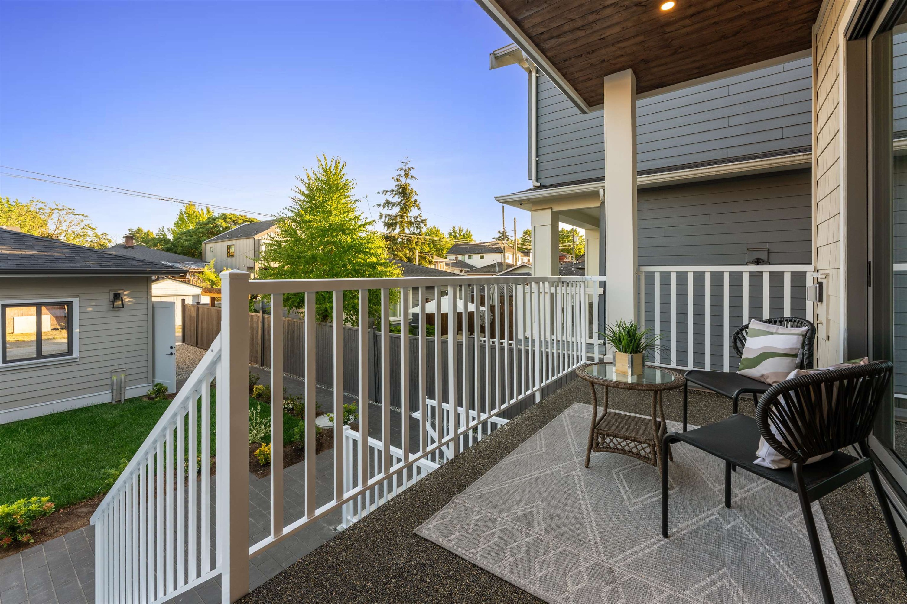 2578 4Th Avenue E, Vancouver, BC - Outdoor With Deck Patio Veranda With Exterior